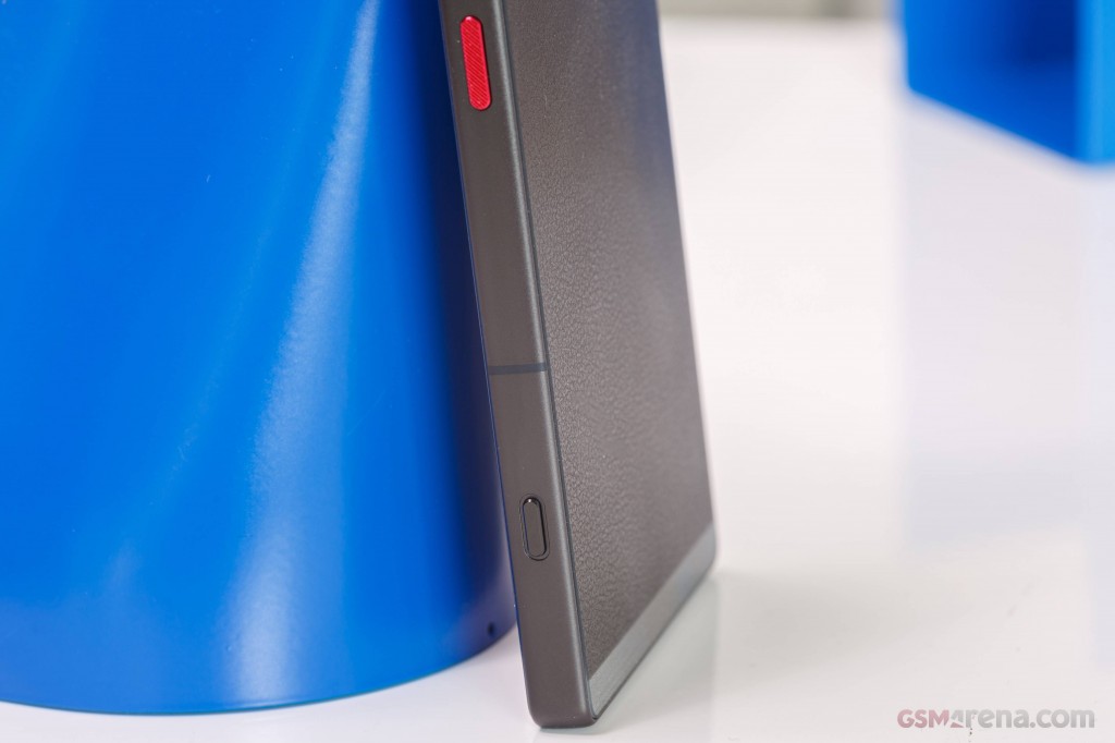 ZTE nubia Z70S Ultra hands-on photo 8