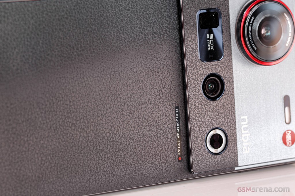ZTE nubia Z70S Ultra hands-on photo 14