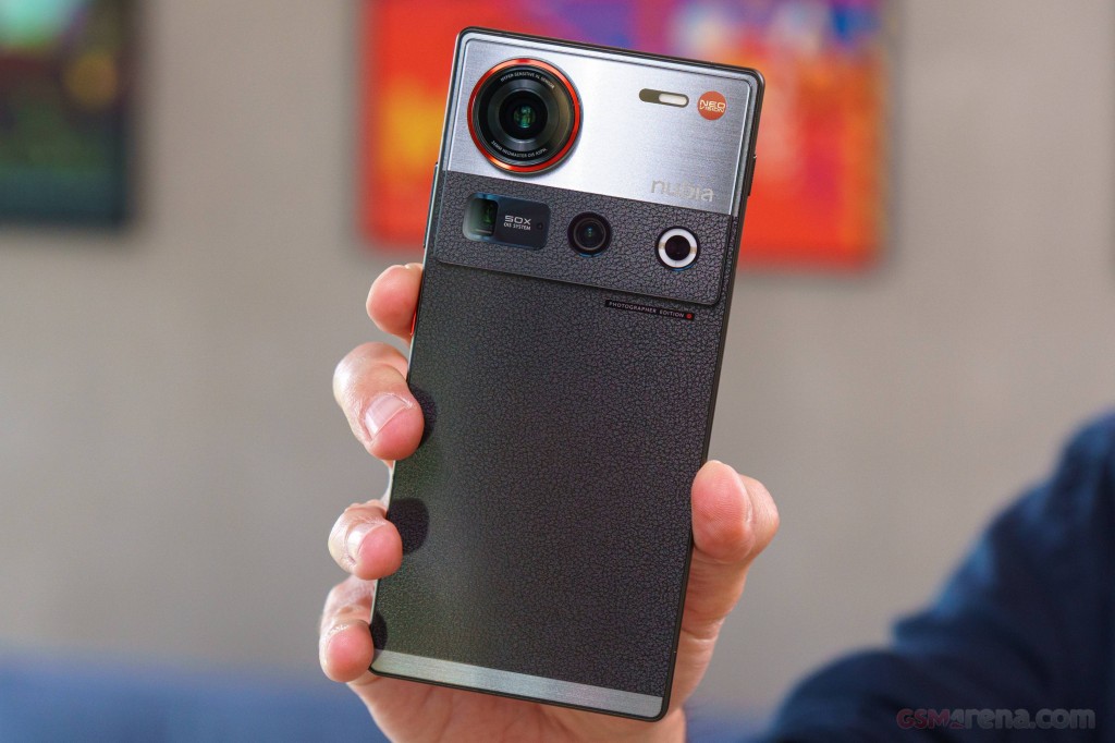 ZTE nubia Z70S Ultra hands-on photo 19