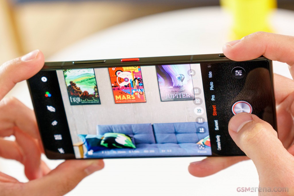 ZTE nubia Z70S Ultra hands-on photo 31