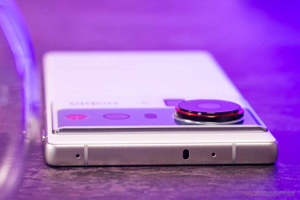 ZTE nubia Z80 Ultra hands-on photo 12