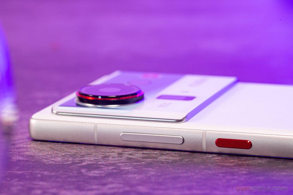 ZTE nubia Z80 Ultra hands-on photo 14
