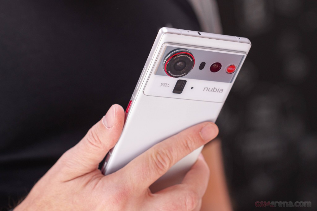 ZTE nubia Z80 Ultra hands-on photo 19